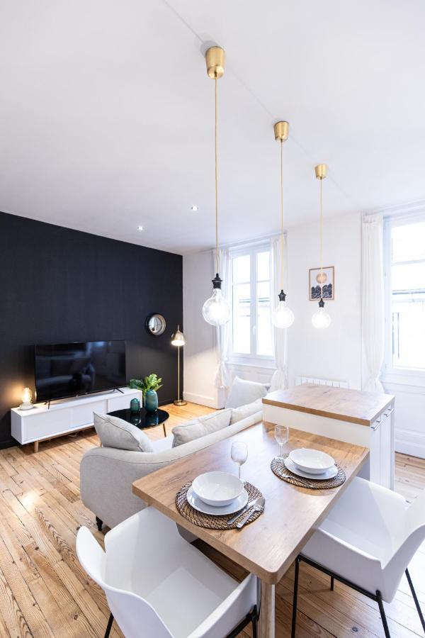 Le Cret - Place Jean Jaures Saint-Etienne  Ngoại thất bức ảnh