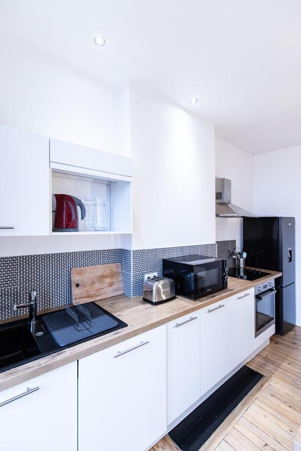 Le Cret - Place Jean Jaures Saint-Etienne  Ngoại thất bức ảnh